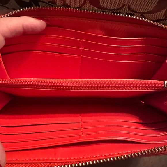 Coach Brown and Red Signature Totes coach wallet included - Picture 15 of 16